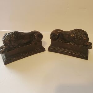 Vintage Murobello Lion bookends. Classic. Faux Bois resin.